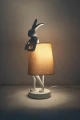 RABBIT biało-różowa lampa stołowa 