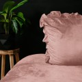 240x220 VELVET RUFFLES Oud róż  kpl pościeli