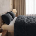 240x200 Lazy TEDDY velvet czarna kołdra z poszewkami na poduszkę