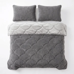 200x200 Lazy TEDDY velvet  brąz/szara kołdra z poszewkami na poduszkę